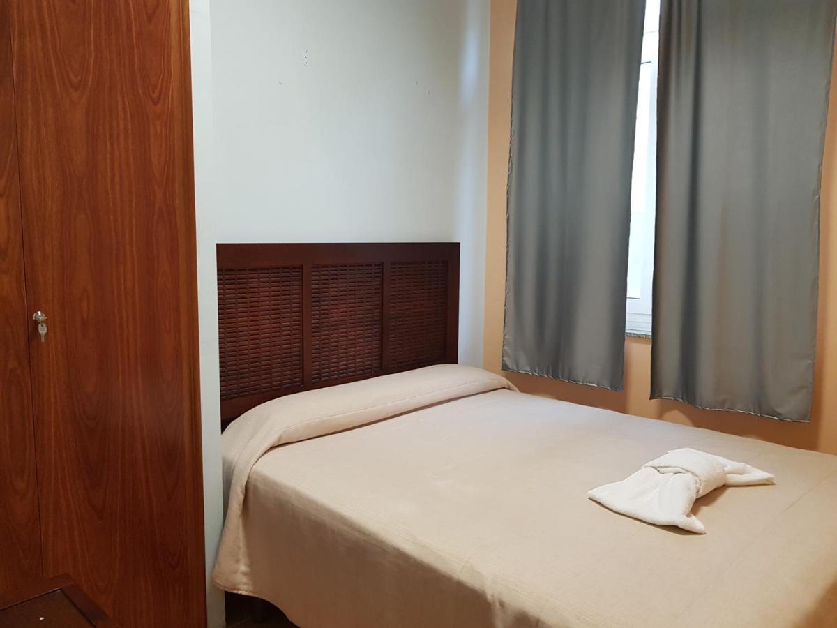 Albergue A Ponte Ribadeo Ngoại thất bức ảnh